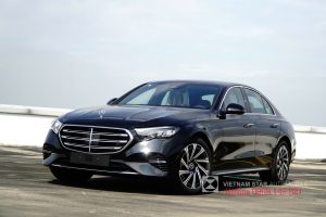 mercedes benz e200 exclusive 2025 tổng thể thiết kế sedan cổ điển và thanh lịch