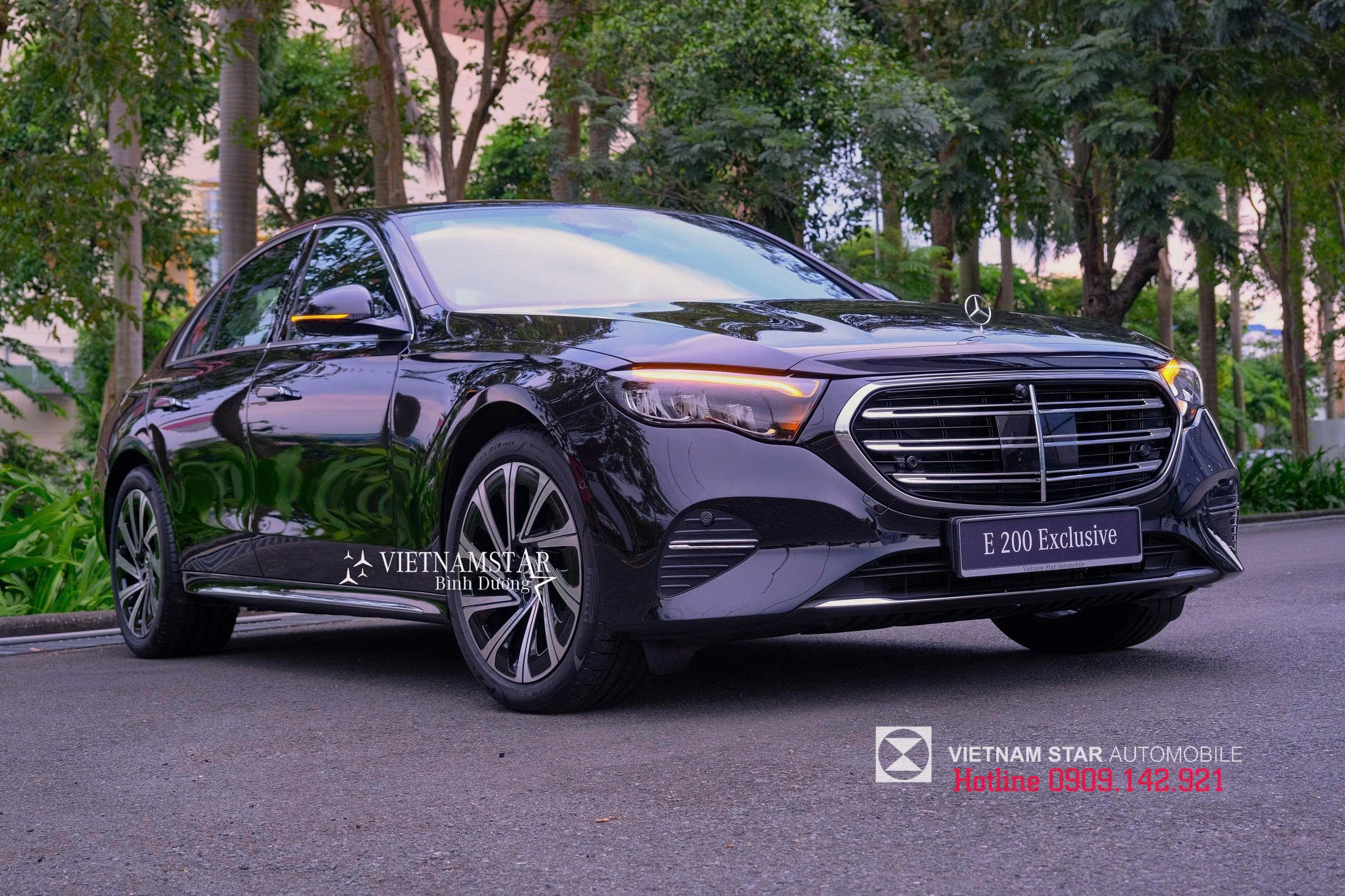 cụm đèn pha high performance led trên mercedes e200 2025 với thiết kế tinh tế