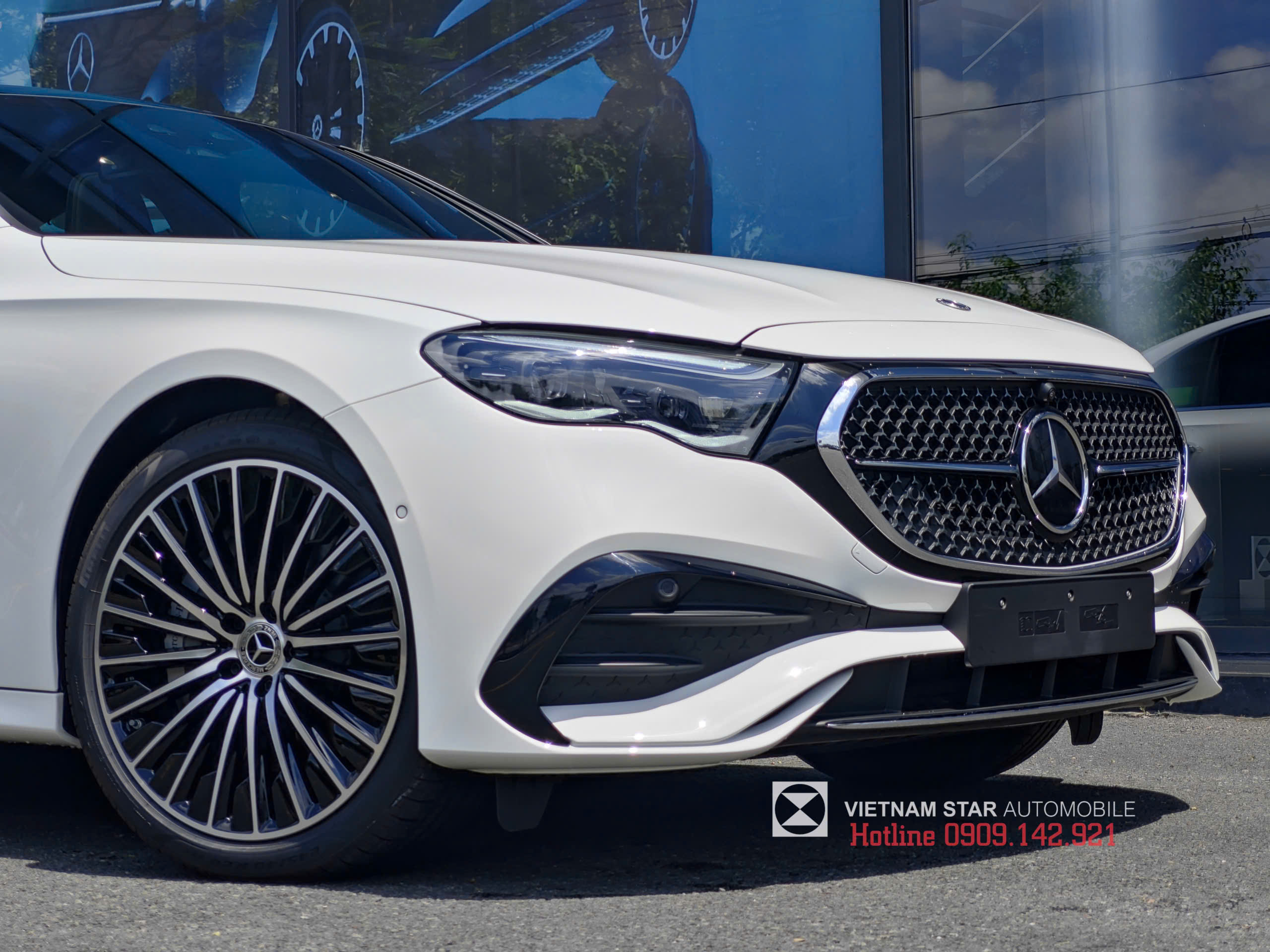E 300 AMG 2025 "All New" 9 hình ảnh mercedes e 300 2025 màu đen obsidian mâm 20 inch đa chấu