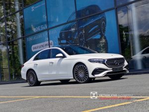 Mercedes-Benz E Class All New 2025 3 mercedes-benz e300 all new 2025 màu trắng polar ngoại thất amg line sang trọng