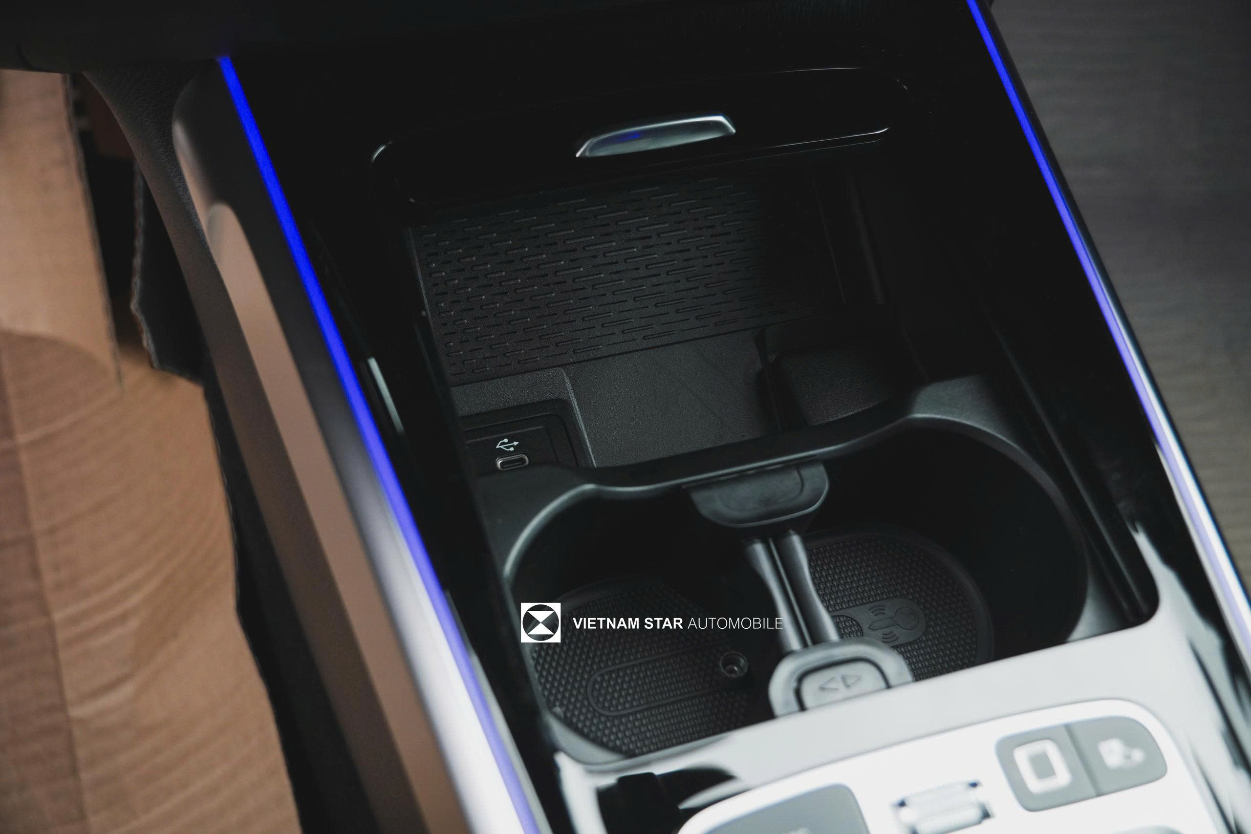 EQB 250+ 18 EQB250 mau den 14