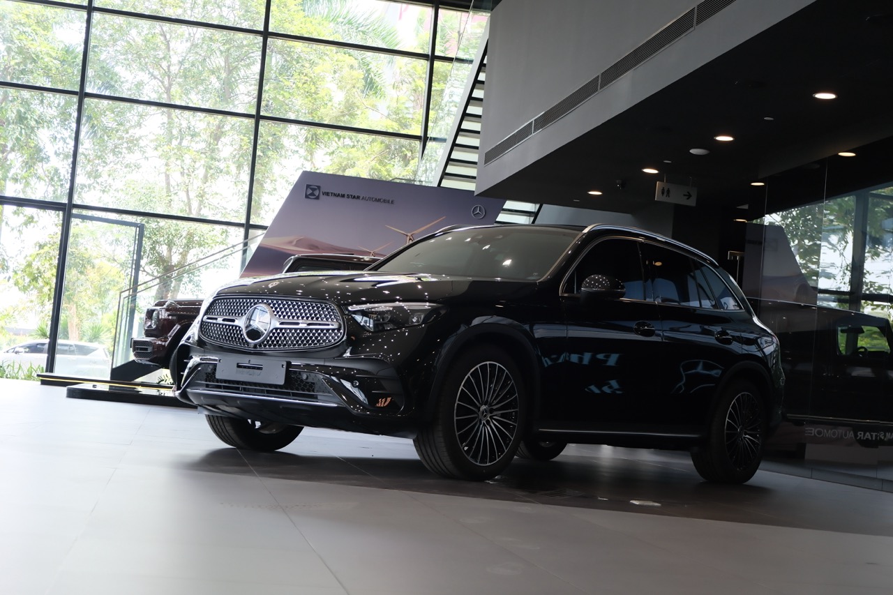 GLC-300-2025-21 GLC 300 2025 21