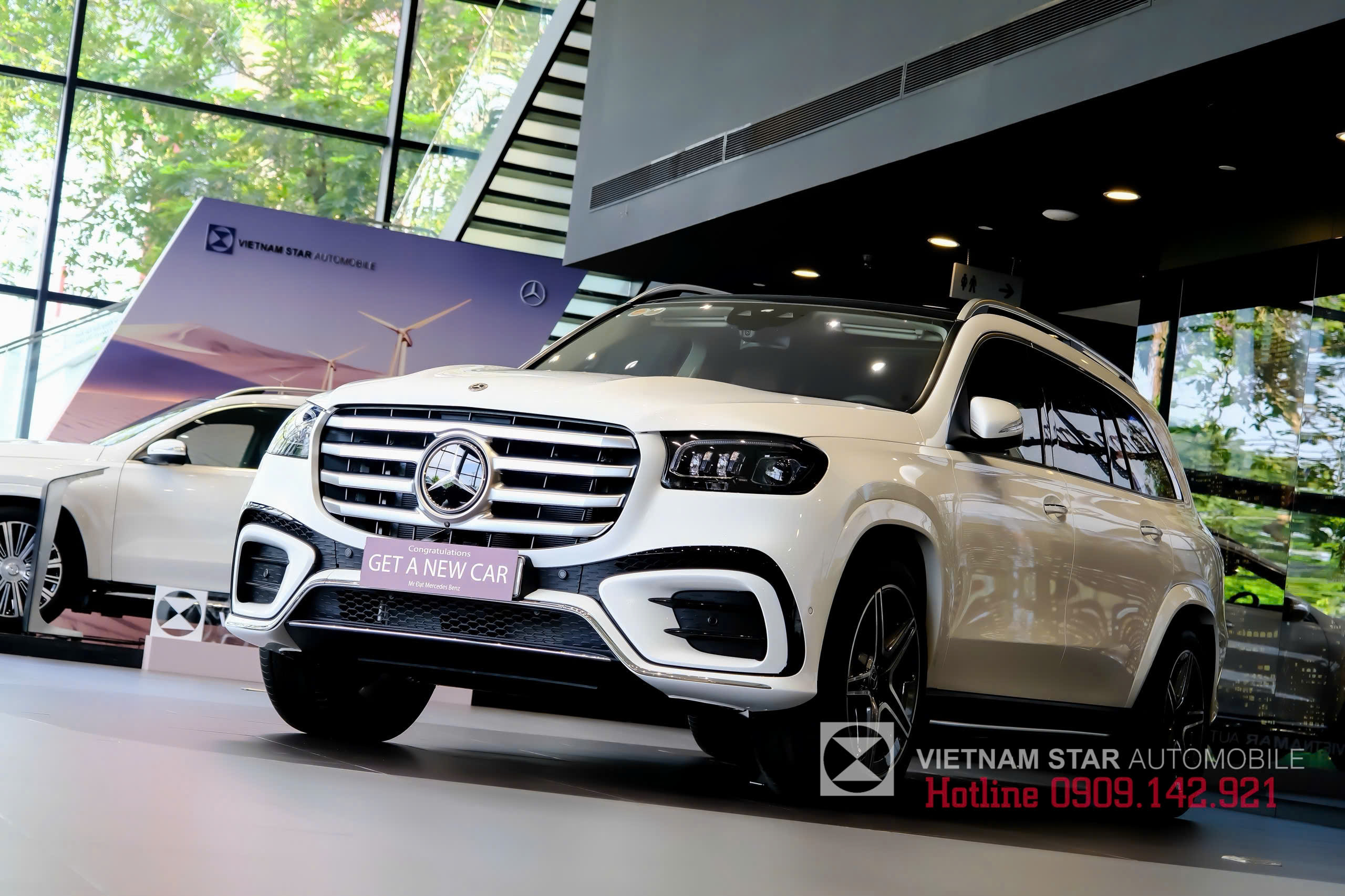 Mercedes-Benz GLS 450 Facelift 2025 màu Trắng Polar sang trọng.