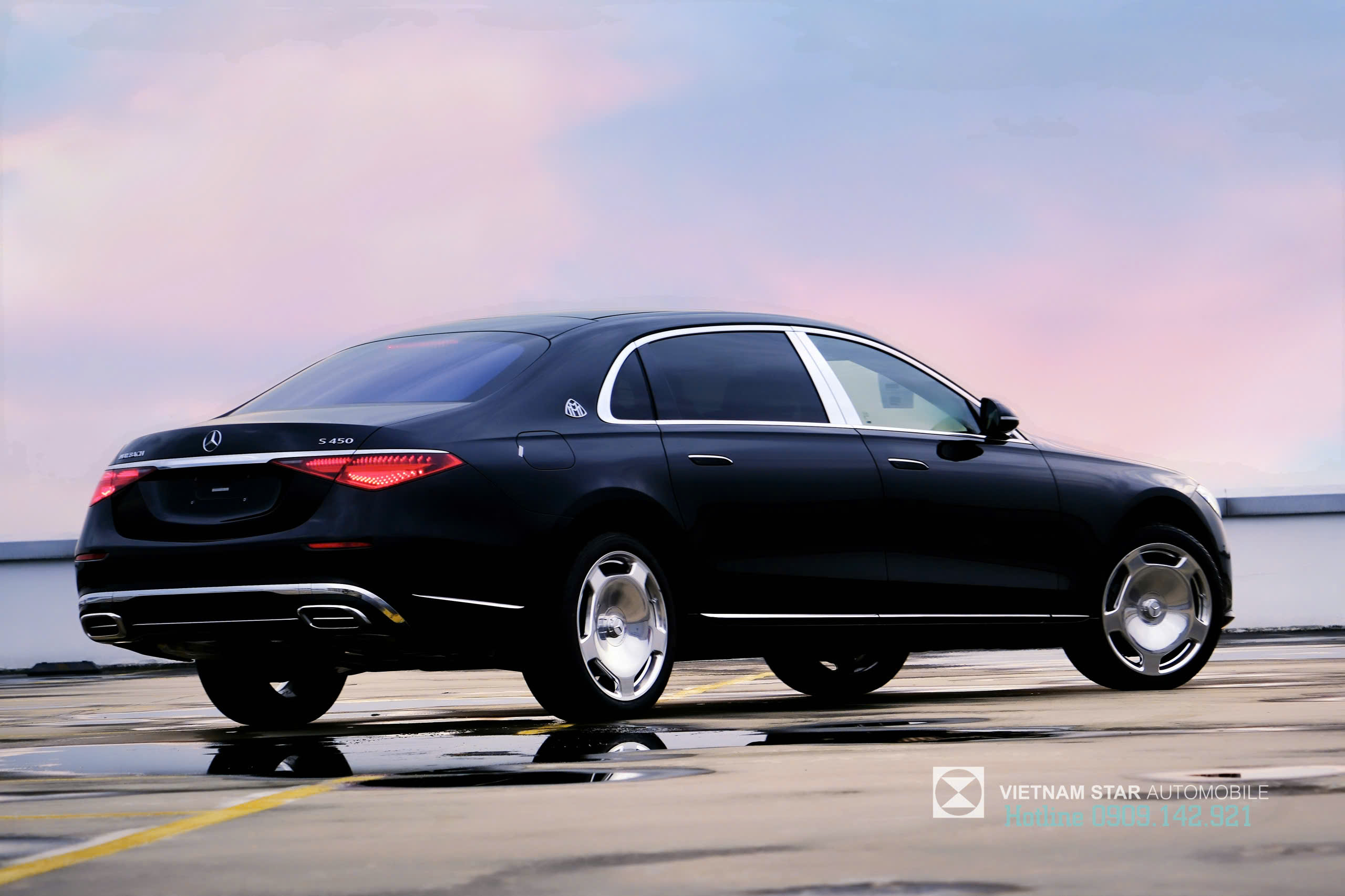 Ngoại thất Maybach S450 2025 với đường nét tinh tế và khí động học