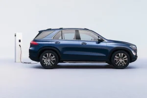 GLE 400e 4MATIC PHEV 12 Hệ thống pin Lithium-ion 30 kWh dung lượng lớn trên GLE 400e PHEV.