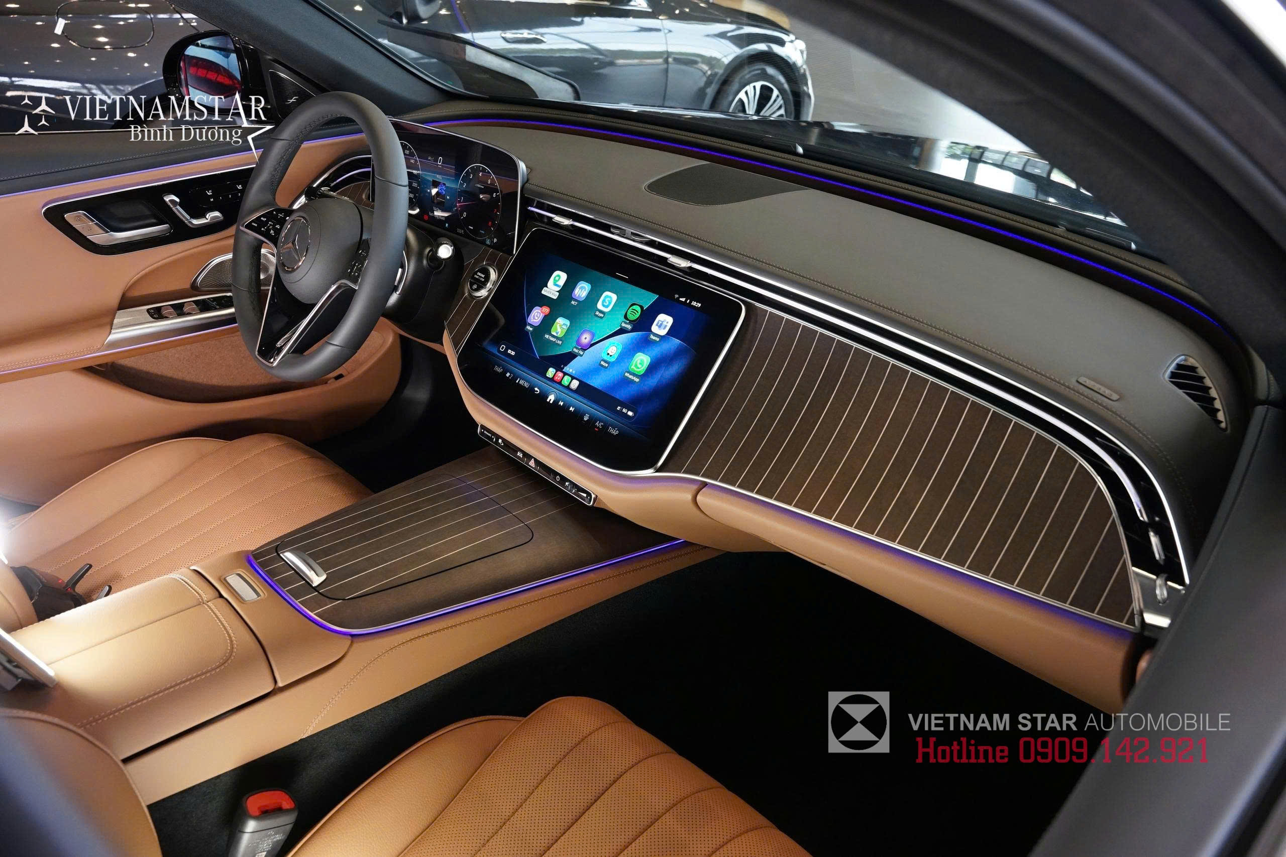 E 200 Exclusive Class All New 2025 32 vô lăng 3 chấu bọc da Nappa trên mercedes e 200 exclusive 2025 với thiết kế sang trọng