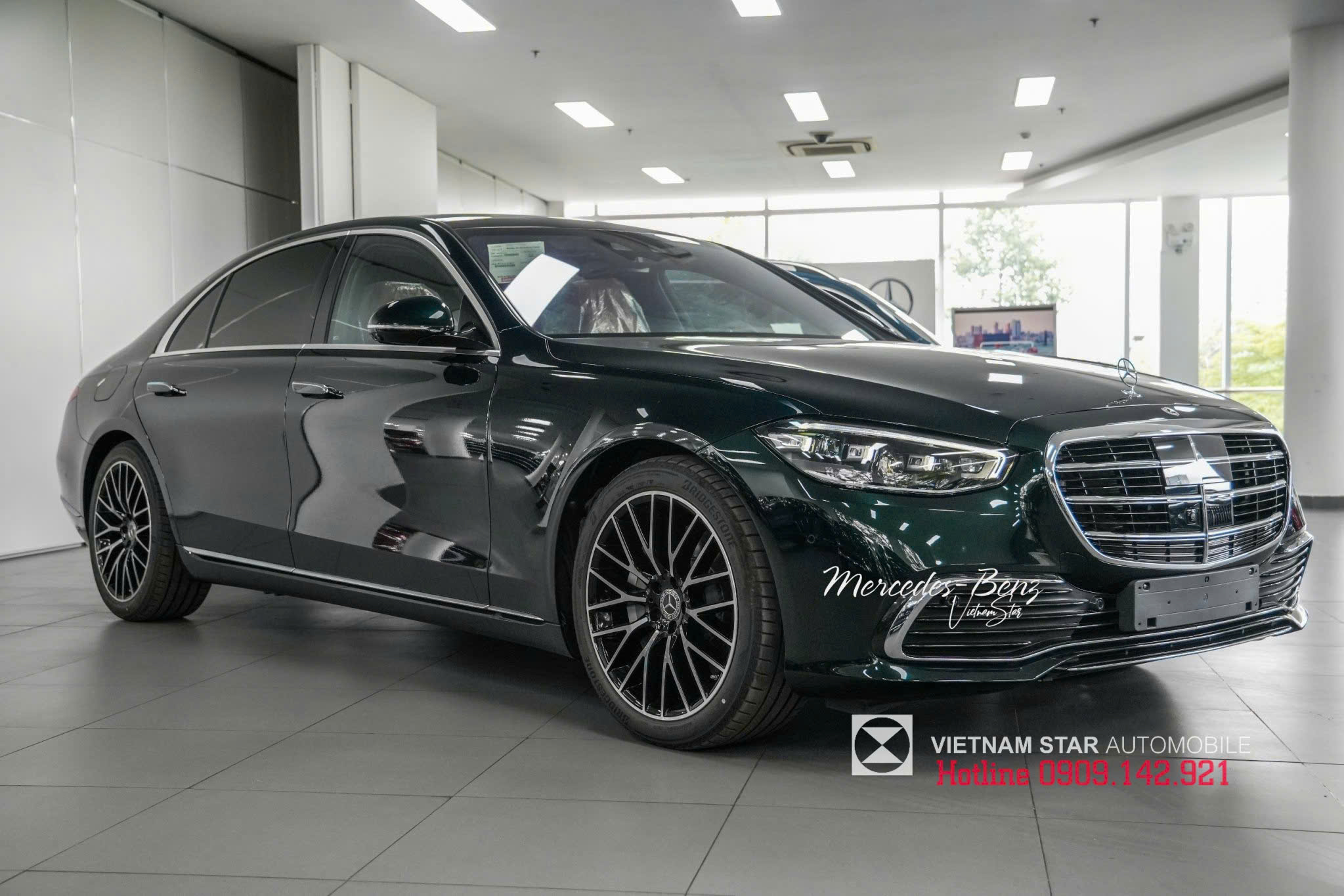 S450 luxury màu xanh amerald