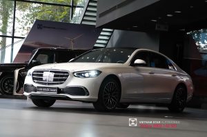 Mercedes S 450 4MATIC Luxury 2025 4 Ngoại thất Mercedes-Benz S 450 Luxury màu Đen Obsidian sang trọng.