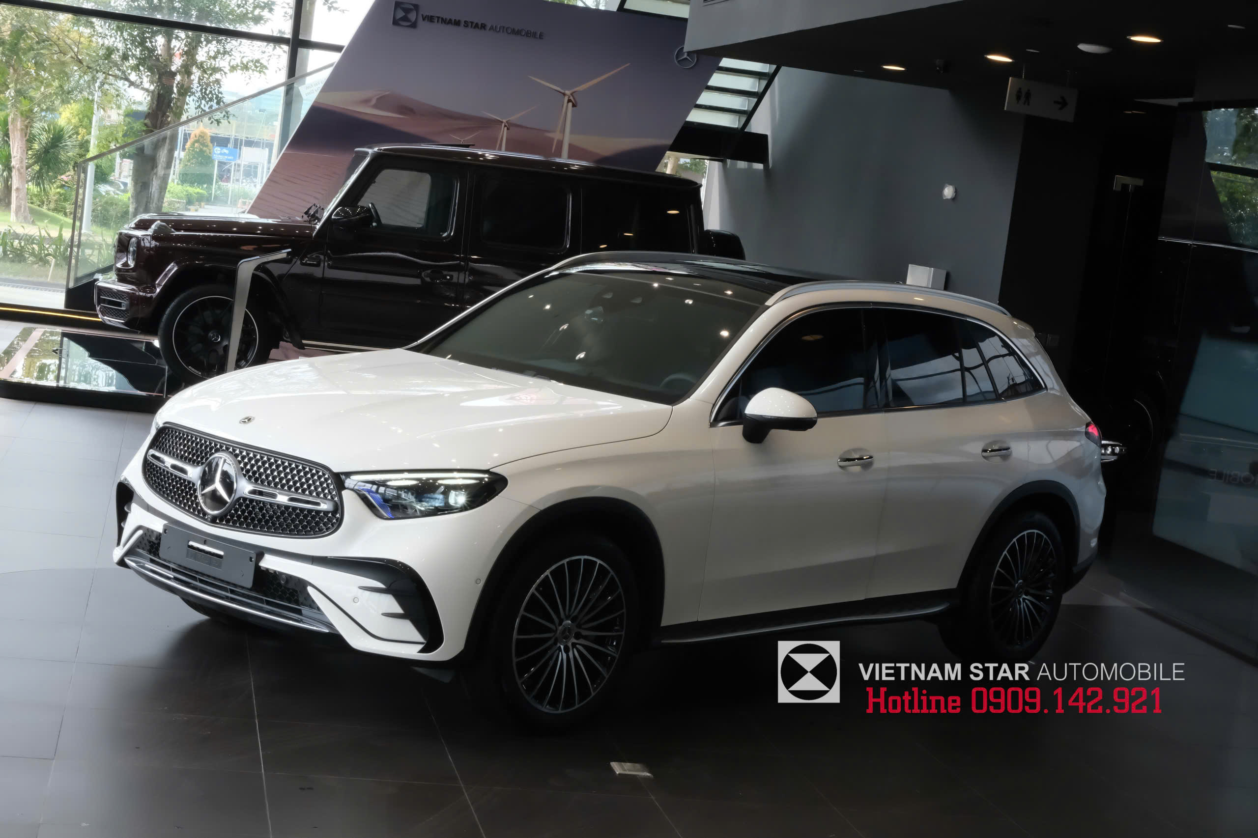 Mercedes-Benz GLC 300 2025 13 thiết kế tổng thể mercedes glc 300 2025 năng động và mạnh mẽ