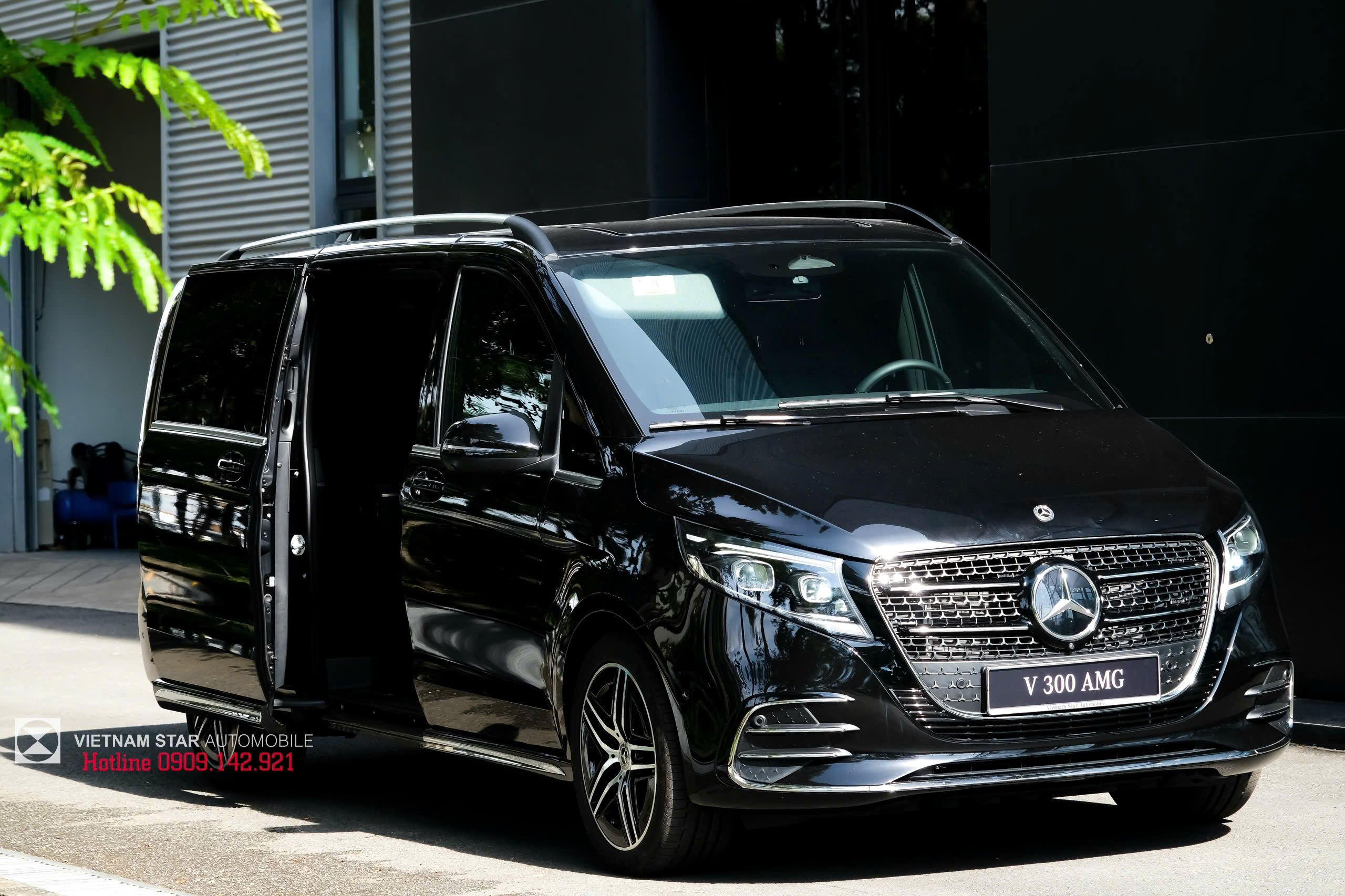 mercedes−benz−v300−amg−lan−banh−viet−nam-03 mercedes−benz−v300−amg−lan−banh−viet−nam 03