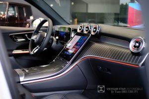 GLC 200 4Matic 2025 7 Khoang nội thất Đen bọc Da Artico trên xe GLC 200 4MATIC màu Đen.