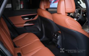 GLC 200 4Matic 2025 10 Nội thất GLC 200 4MATIC màu Nâu, tôn lên vẻ sang trọng và cổ điển.