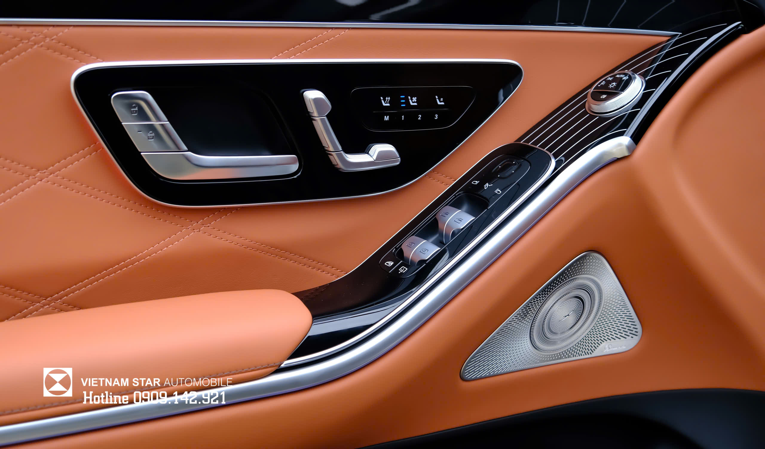 Hệ thống âm thanh 3D Burmester cao cấp trong Maybach S450 2025