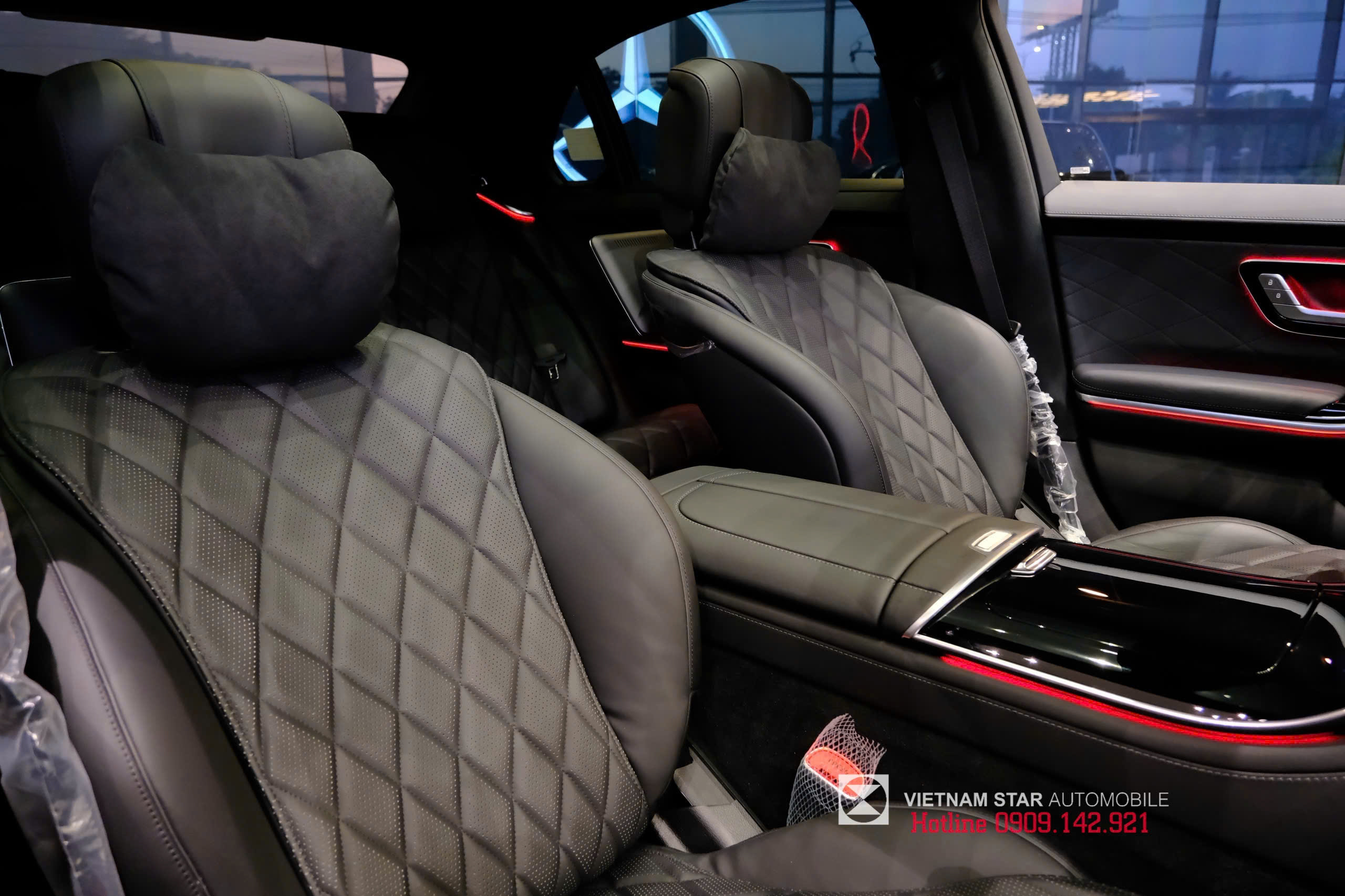 nội thất màu đen trên s450 luxury