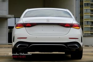 E 300 AMG All New 2025 - Màu Trắng Nội Thất Nâu 3 Đuôi xe E 300 AMG 2025 màu Trắng, đèn hậu LED mới