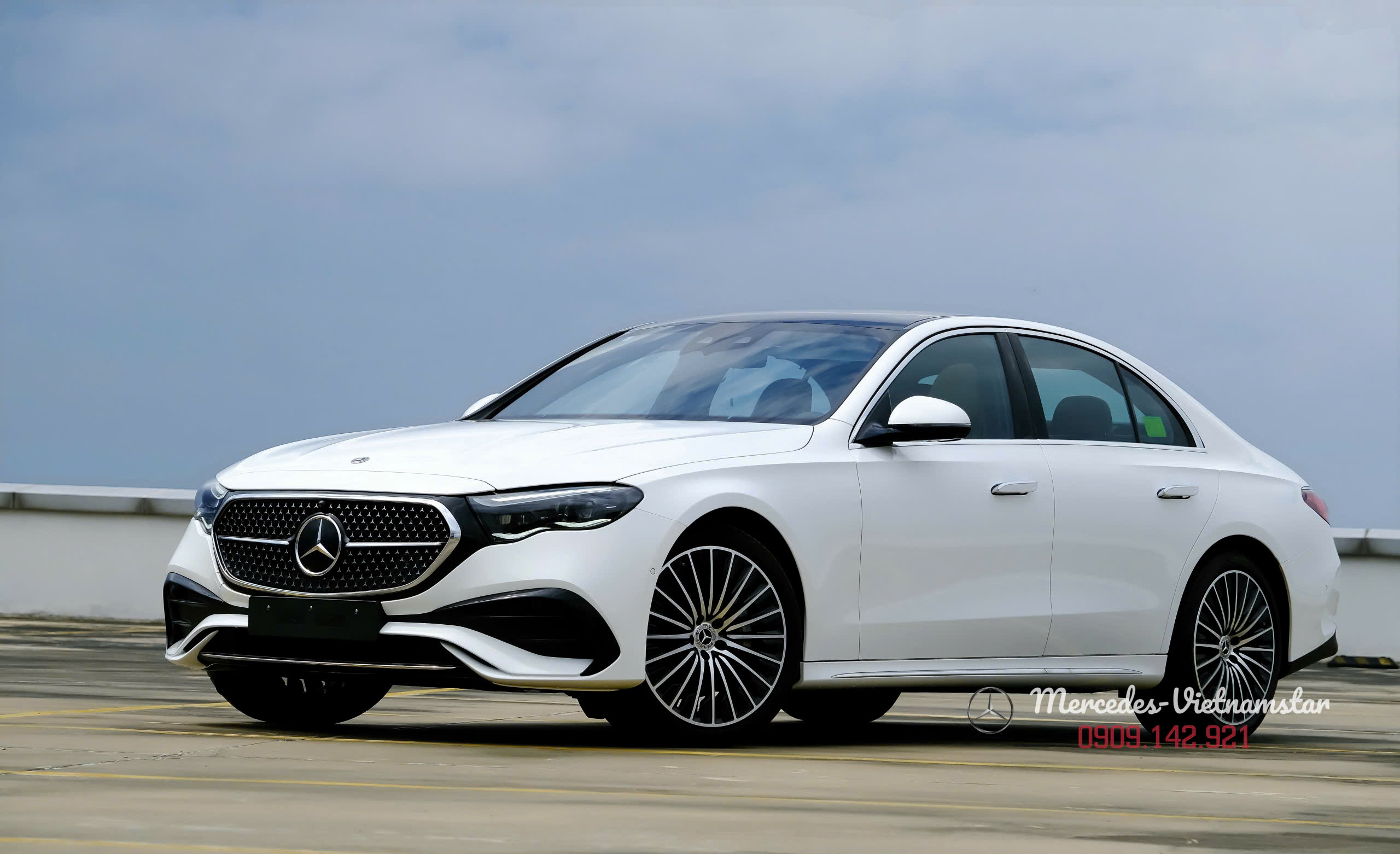 E 300 AMG All New 2025 - Màu Trắng Nội Thất Nâu 23 E300 AMG All New Trắng, khẳng định đẳng cấp sedan hạng sang