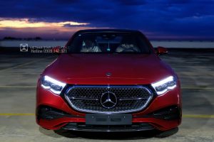 E 300 AMG Màu Đỏ