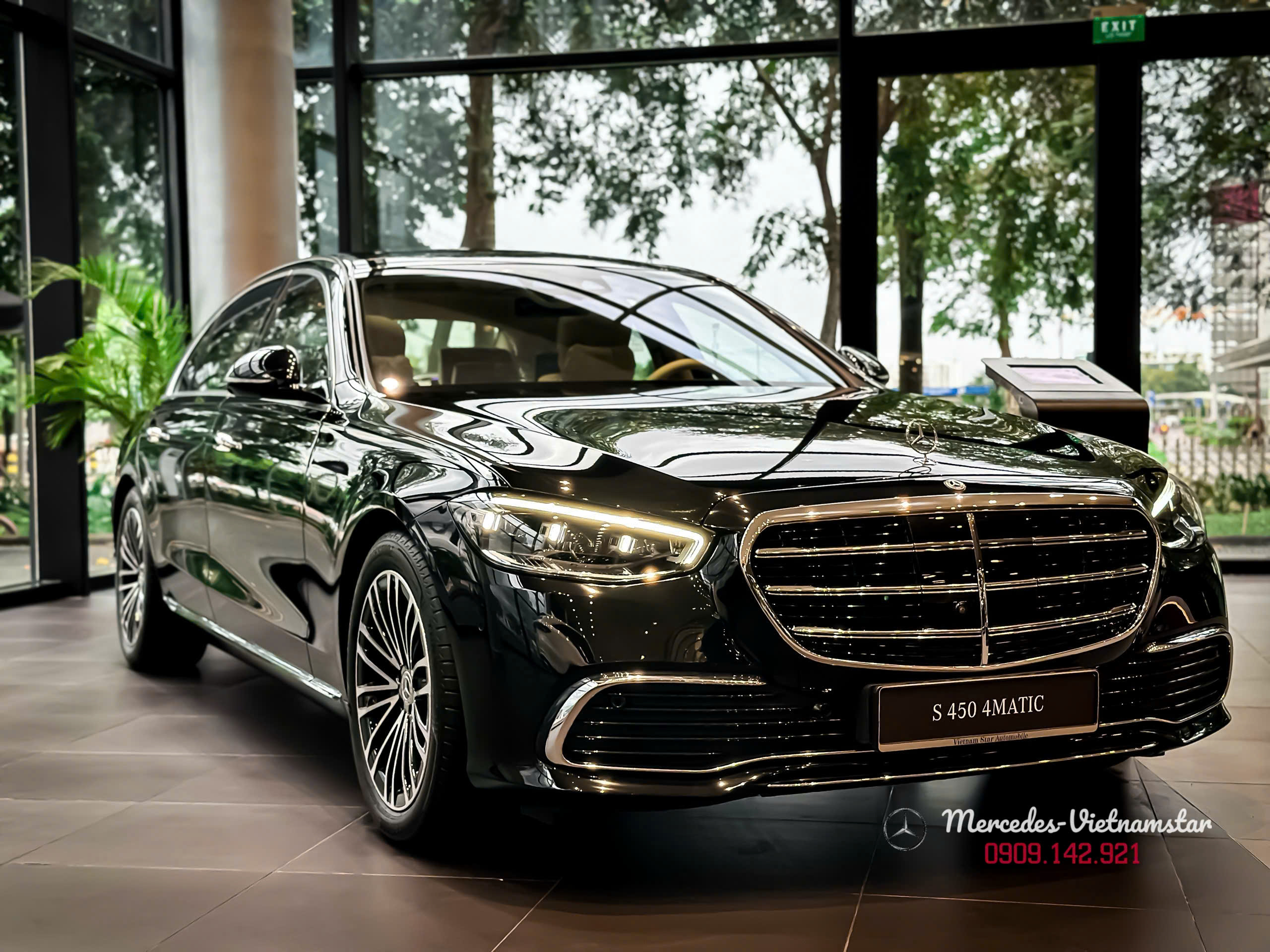 Mercedes-Benz S 450 4MATIC 11 Mercedes S450L 4MATIC màu Đen sang trọng tại TP. Hồ Chí Minh
