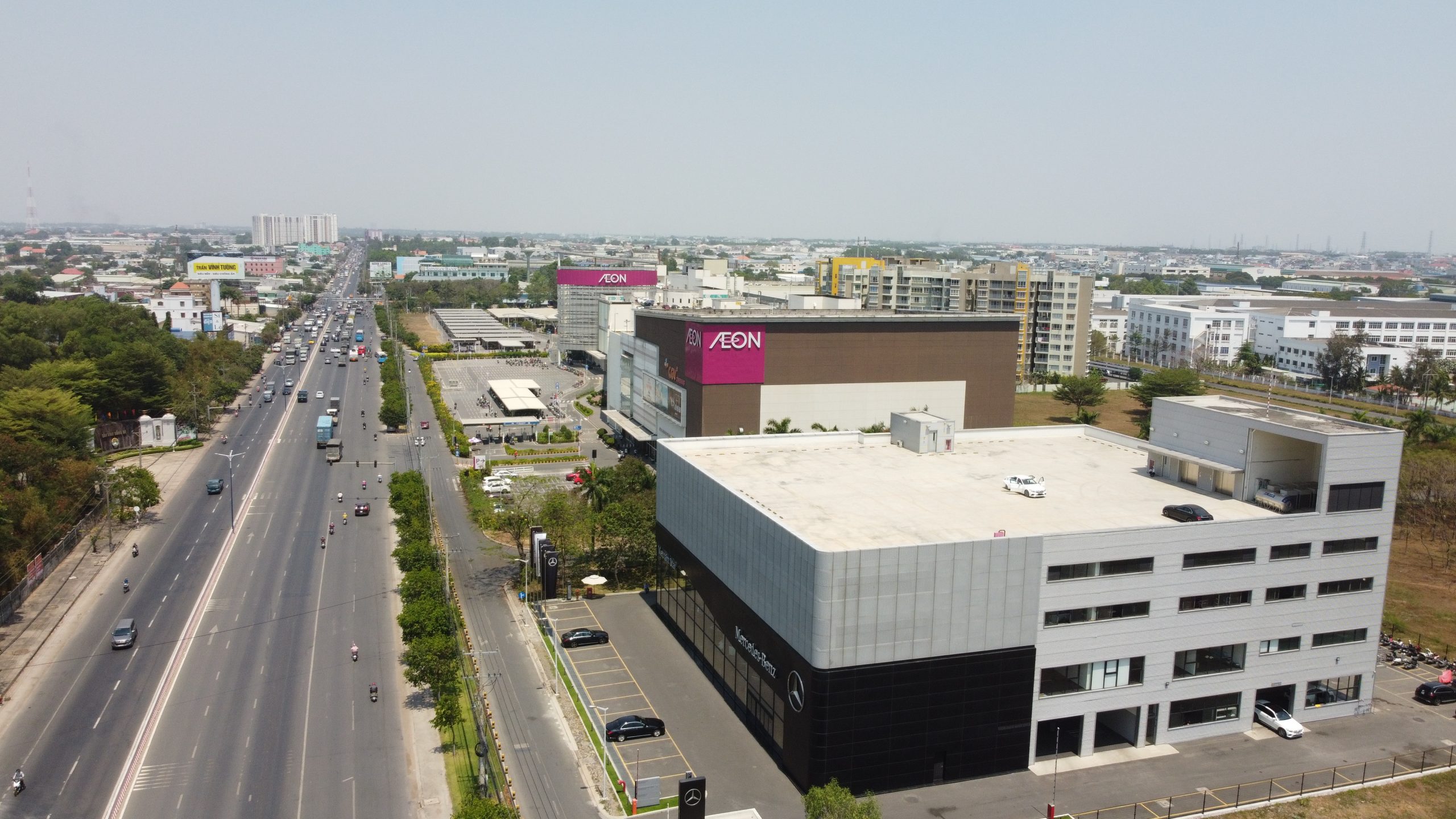 Showroom Mercedes Bình Dương cạnh Aeon Mall Thuận An