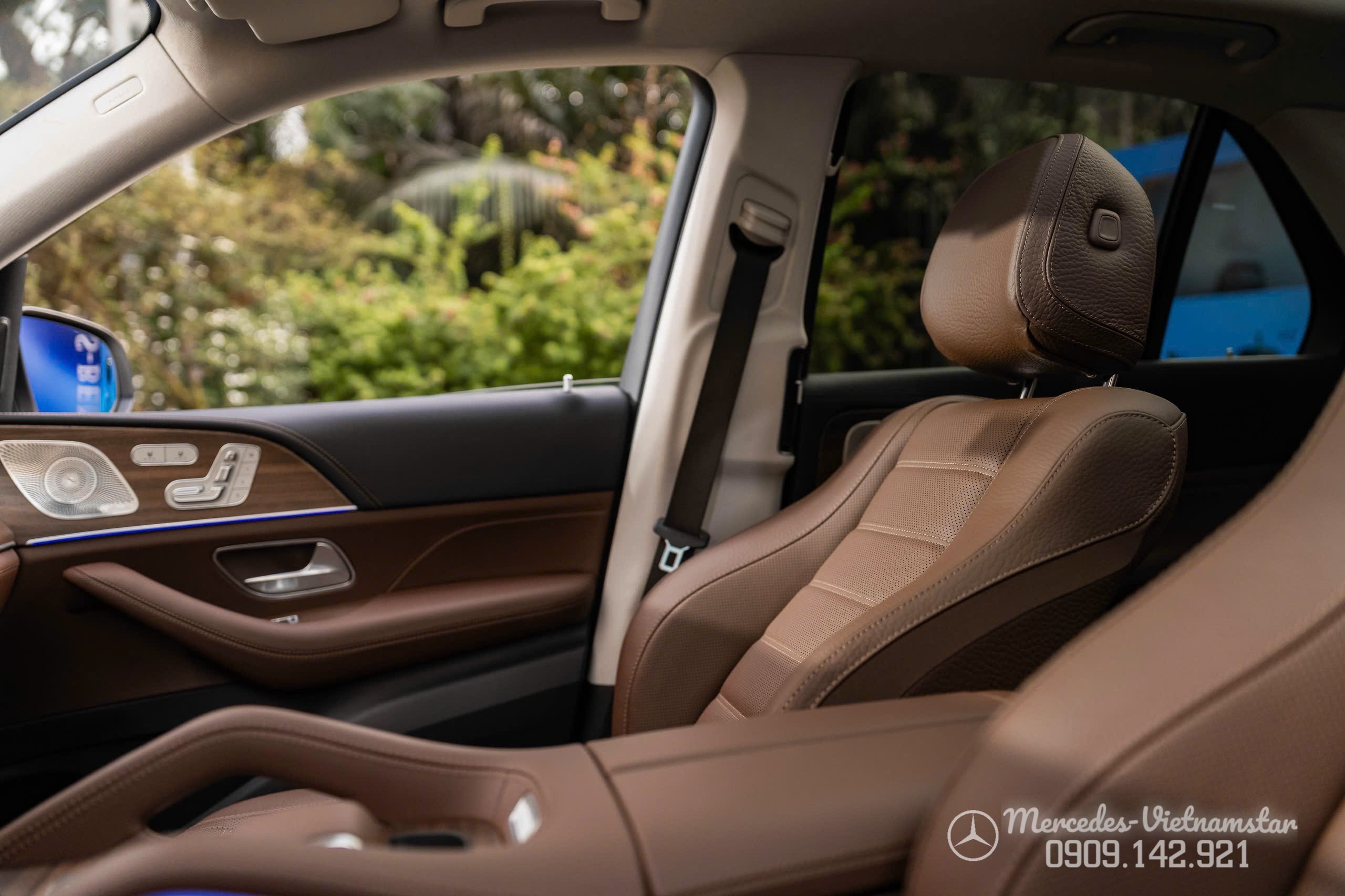 Ghế da Nappa/Artico màu Nâu Bahia cao cấp của xe GLE400 Plug-in hybrid