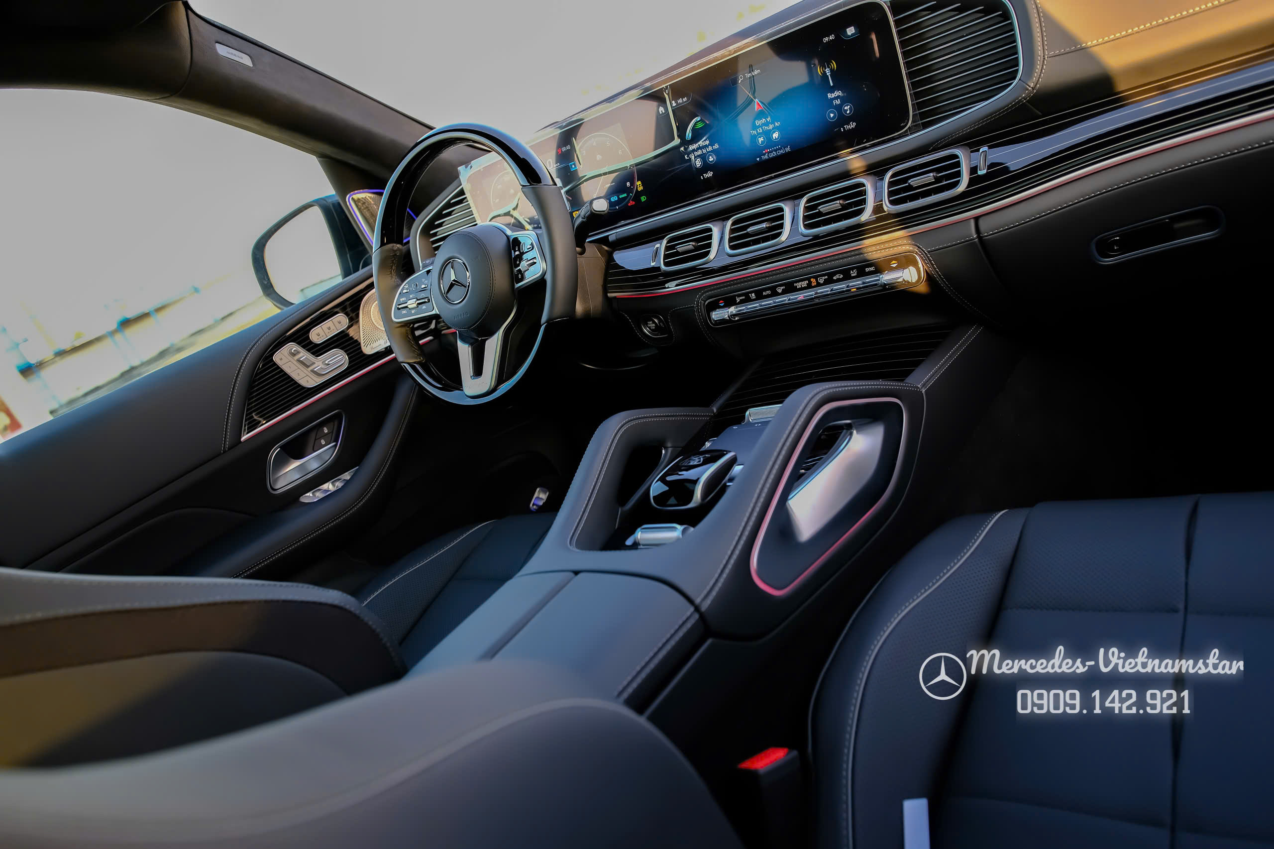 Maybach GLS 480 Màu Đen Giao Ngay 16 Nội thất Maybach GLS 480 bọc Da Nappa cao cấp.